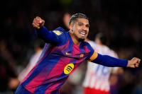 Liverpool complete loan signing of Barcelona captain Ronald Araujo