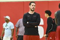 Arkansas basketball assistant coach Brad Calipari signs 3-year contract