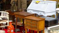 Thrift experts say used furniture can save shoppers more than secondhand clothes