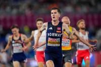AP News: Ingebrigtsen wins 5,000m gold at European championships, Hunt takes women's 100m