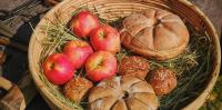 Today’s Mediterranean diet leans on olive oil, vegies and fish. But the ancients mainly ate bread