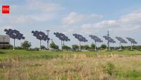 Texas avoided a huge electricity crisis and blackout risk, thanks to the massive 20,000-megawatt solar buffer