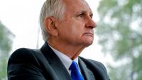 Political Scene: Reed, 76, grapples with anti-establishment angst