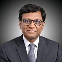 What steps must India take to achieve Viksit Bharat by 2047?