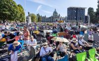 Foster wowed by sea of people at concert around Inner Harbour