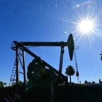 Oil prices jump as US-Iran deal hopes falter