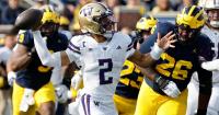 Everyone loves favorites. These college football dark-horse teams could crash the party