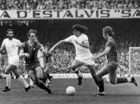 Argentine Icon Mario Kempes Turned Valencia Doubt Into Mestalla Immortality