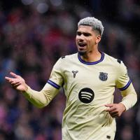 Barca defender Araújo unfazed by Liverpool pay cut
