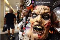 Spirit Halloween’s Owner Buying Hot Topic Stores In Illinois, Iowa