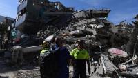 Colombia scrambles to find quake survivors trapped in collapsed buildings