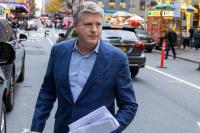 New York Yankees strike $2.6B financing deal With Apollo — what it means for the Steinbrenner family
