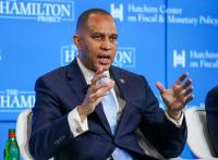 House Democratic leader Jeffries joins N.J. lawmakers, immigrant families to protect ICE tactics