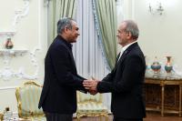 Iran holds firm on Hormuz conditions as Pakistan’s Naqvi visits Tehran