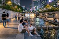 Seoul to Fine Drinking and Smoking Along Cheonggyecheon
