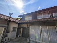 Japan families face hurdles disposing of parents' homes