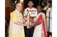 Michigan Indian American Community honors Stephen Knapp at IHPC 2026