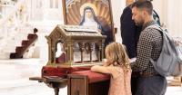 Thousands in Denver venerate St. Margaret Mary Alacoque relics