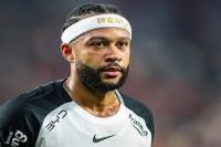Memphis Depay Accuses Corinthians Of Breaking Contract Extension Agreement