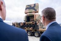 Britain moves closer to buying Australian radar