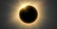 Complete guide to the solar eclipse 2026 in Spain: what time it starts, where to see it, and what glasses to use