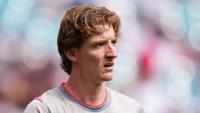 Anthony Gordon agents 'hold crunch Barcelona talks' as registration fears arise
