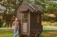 Ohio creator sets world record with 19-square-foot home built to be 'actually functional'