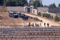 Israeli settlers keep up siege of Palestinian homes despite army intervention