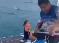 Girl rescued alone on paddleboard more than a kilometer from shore in Mexico