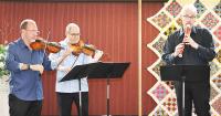 Baroque musicians get standing ovations