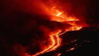 Mount Etna eruption: Catania airport closes and ash cloud reaches as far as Libya