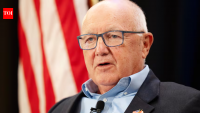 Over 60,000 Canadians sign petition demanding expulsion of US Ambassador Pete Hoekstra