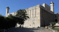 Israeli Occupation forces bar worshippers from Ibrahimi Mosque in Hebron