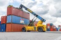 Netherlands terminal to deploy electric Hyster ReachStacker