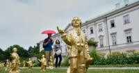 Thieves make off with 210 mini-Mozart statuettes on 270th anniversary