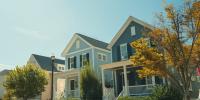 An economist flags a worrying sign of 'cracking' home prices with parallels to the 2008 meltdown