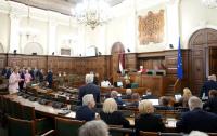 Latvia: Petition calls for scrapping MPs’ transport and rent allowances