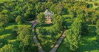 Ryanair cofounder’s family selling 950-acre Kentucky estate for €49.9m