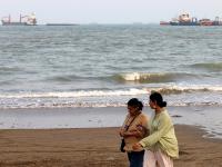 Hormuz standoff drains oil cushion. Will consumers pay?