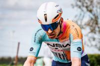 Czech Tour: Riley Sheehan squeezes past Ben Turner to win tight stage 1 sprint