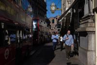 UK Economic Growth Slows Amid Political Turmoil, Fallout War on Iran