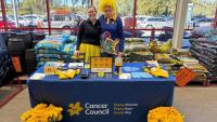 Local Bunnings stores selling fresh daffodils and merch for vital cancer research this Daffodil Day