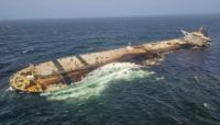 Massive oil spill off Oman sparks fears of Arabian Sea ecological disaster
