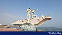 US, Iran trade competing claims over strait