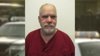 Oklahoma death row inmate mouths 'I love you' to loved ones before execution