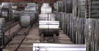 U.S. producer prices flat in July, easing Fed rate hike bets