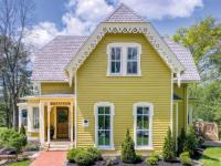 4 Charming Yellow Homes on the Market Right Now