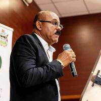 Browne rejects bar association criticism over judge remarks