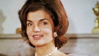 Books Are Fine, But Jackie Kennedy's '70s NYC Apartment Proves That the Best Coffee Table Styling Is a Little Weird