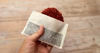 7-Eleven Japan has a “Super Spicy! Taiwan Mince Cutlet” that’s fiery red… but how hot is it?